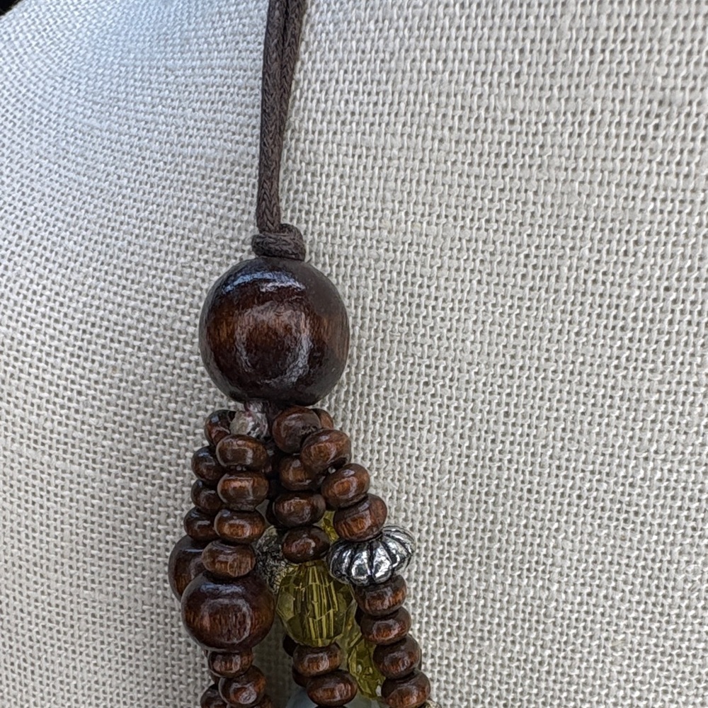 Chic Multistrand Beaded Necklace - Picture 6 of 7